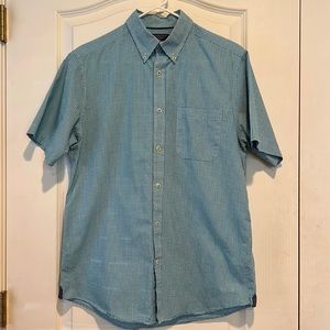 RoundTree & Yorke Trim Fit button up shirt medium checkered Blue/White